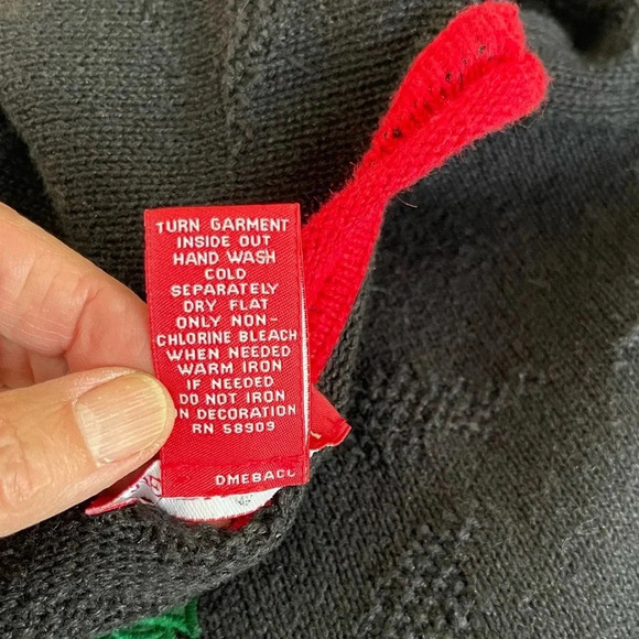 VTG Y2K 80’s Santa Christmas Sweater with Embroidered Wreath 3D Santa and Bell - Picture 9 of 9